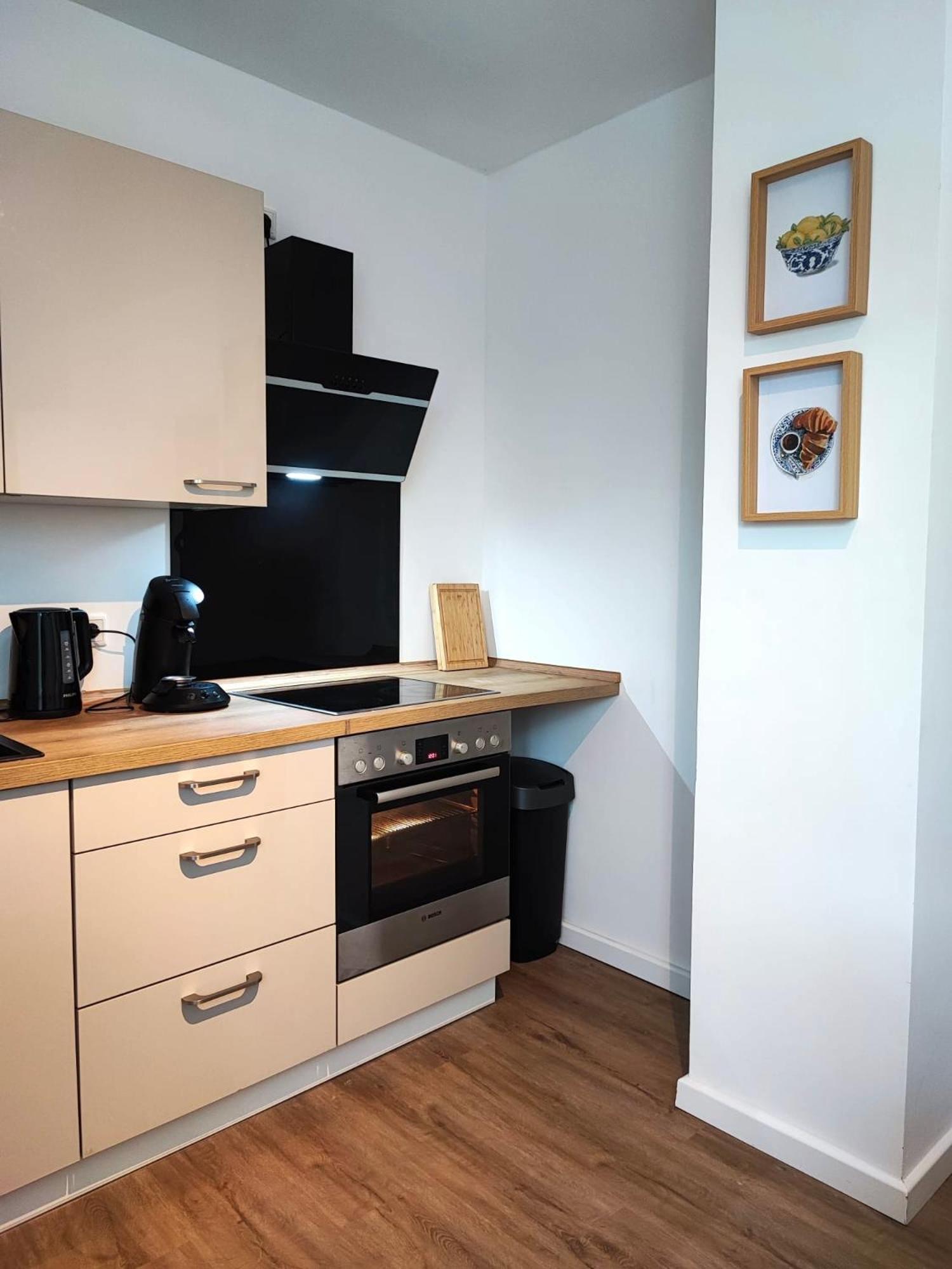 Appartement Rtr Essen - Fuer Bis Zu 8 Personen - Voll Ausgestattet - Zentral Limbecker Platz - Messe - Uniklinikum - Smart Tv - Modern Extérieur photo