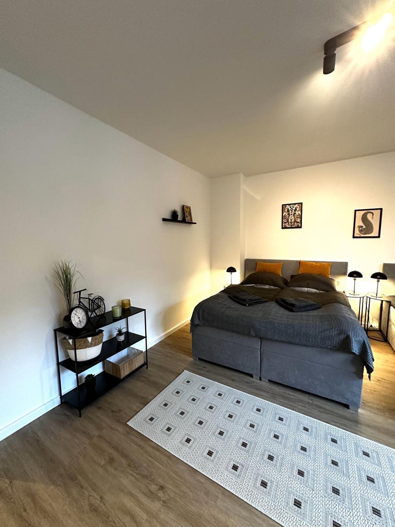 Appartement Rtr Essen - Fuer Bis Zu 8 Personen - Voll Ausgestattet - Zentral Limbecker Platz - Messe - Uniklinikum - Smart Tv - Modern Extérieur photo