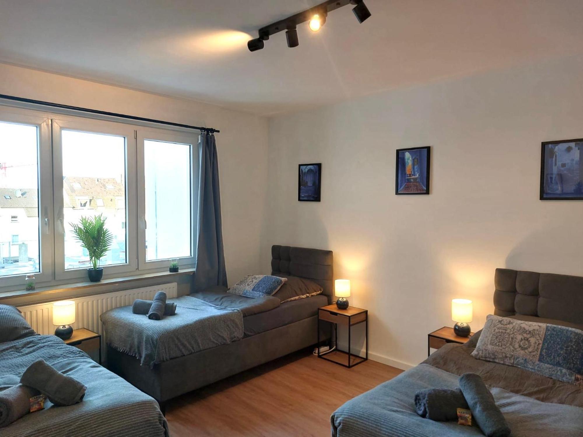 Appartement Rtr Essen - Fuer Bis Zu 8 Personen - Voll Ausgestattet - Zentral Limbecker Platz - Messe - Uniklinikum - Smart Tv - Modern Extérieur photo